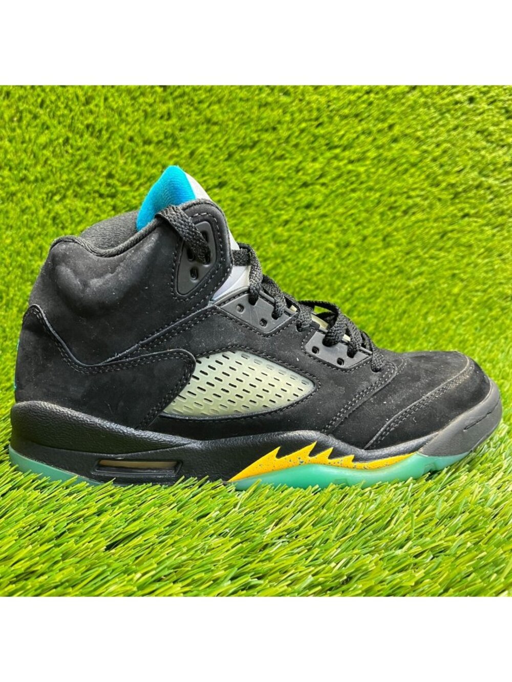 Nike Air Jordan 5 Retro Boys‎ Size 7Y Black Athletic Basketball Shoes Sneakers